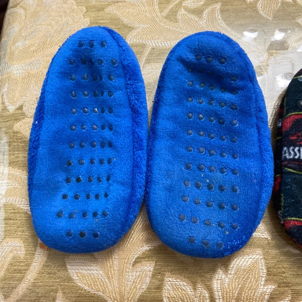 BUNDLE 2 DISNEY MICKEY & JURASSIC PARK TODDLER SLIPPERS SZ 9 DINOSAURS